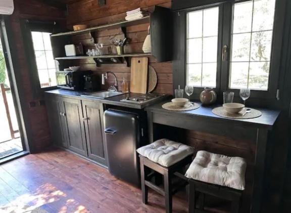 Roulotte / Tiny House Dans Les Alpilles Hotell Saint-Rémy-de-Provence Eksteriør bilde