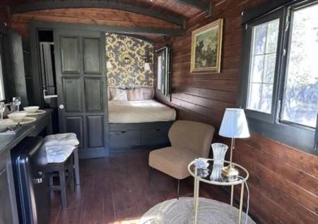 Roulotte / Tiny House Dans Les Alpilles Hotell Saint-Rémy-de-Provence Eksteriør bilde